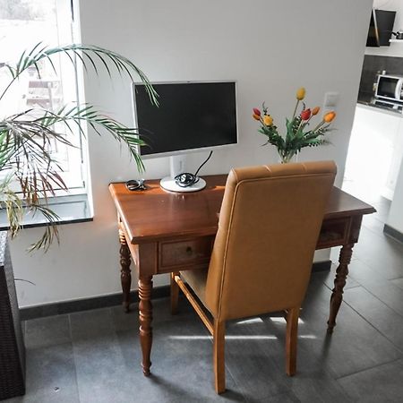 Neu Gebautes Apartment Mit Sonnenterasse In Der Naehe Vom Siebengebirge & Bonn 코니그스빈터 외부 사진